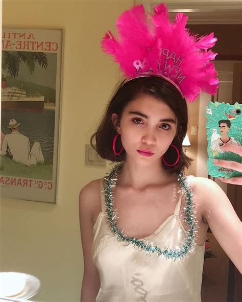 Rowan Blanchard ( ‿ ) (@rowanblanchard) .